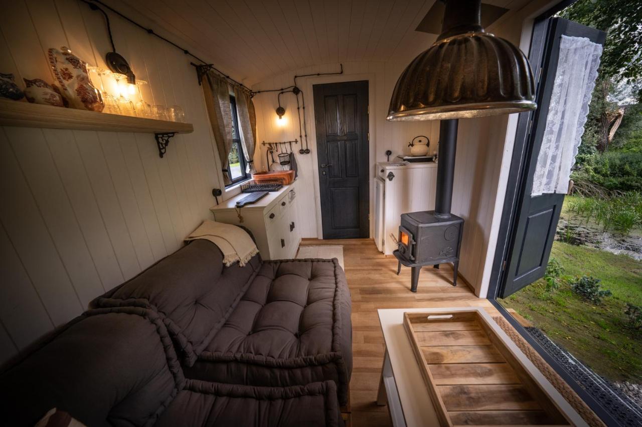 Appartement Mily Mlyn à Lubrza  Extérieur photo