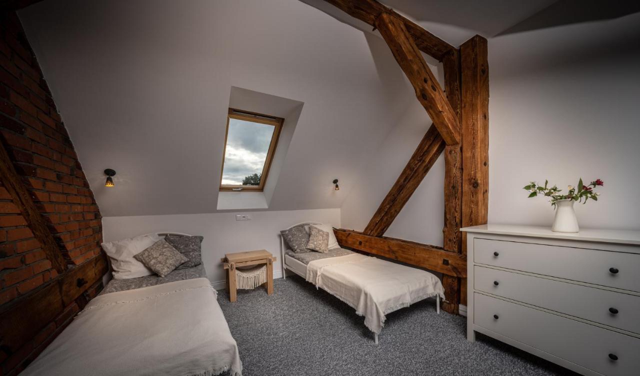Appartement Mily Mlyn à Lubrza  Extérieur photo