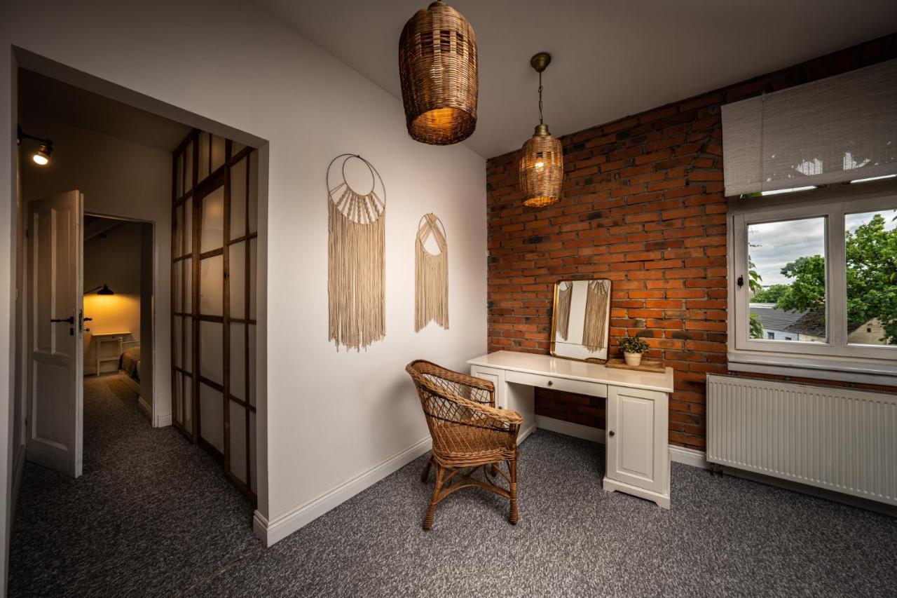 Appartement Mily Mlyn à Lubrza  Extérieur photo